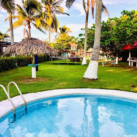 Hotel Bungalows Marbella Costa Esmeralda Monte Gordo Bagian luar foto